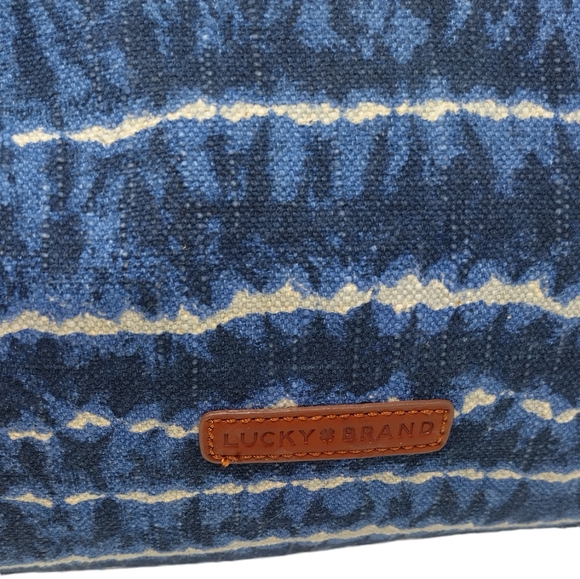 Lucky Brand Stay Sandy Beach Tote - Picture 8 of 8